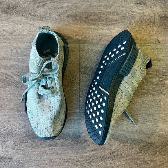 Adidas NMD R1 PK | Size 38 - Picture 3 of 10